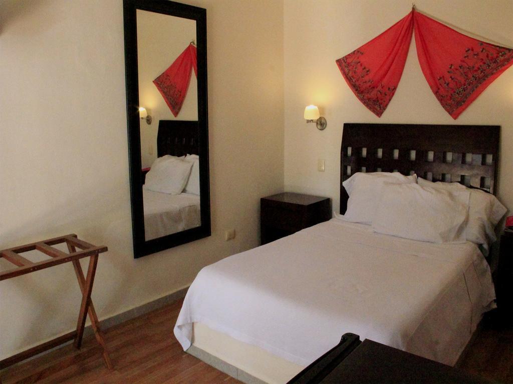 Hotel Zamna Boutique Merida Exterior photo